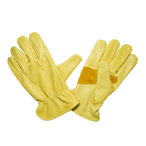 Read more about the article Why Leather Gloves Are Indispensable in the Oil and Gas Industry
