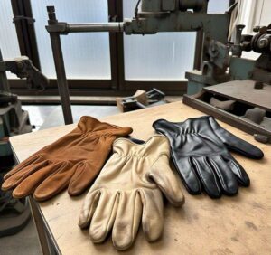 Read more about the article Beyond Protection: How Ergonomic Industrial Leather Gloves Boost Worker Productivity